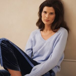 Cashmere v neck sweater - Soft Blue